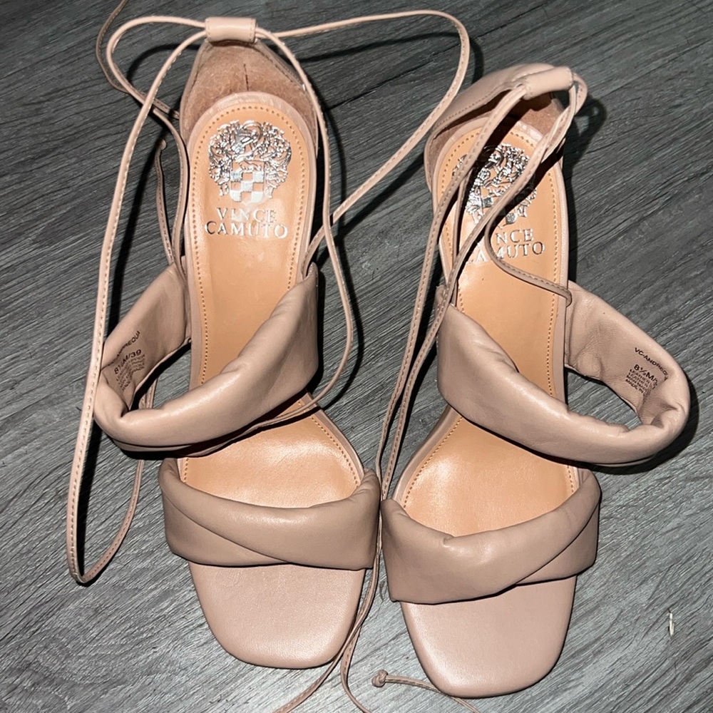 Vince Camuto heel